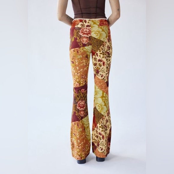 Urban Outfitters | Y2K Inspired Velvet Flared Pant Sz 28 - Picture 4 of 4